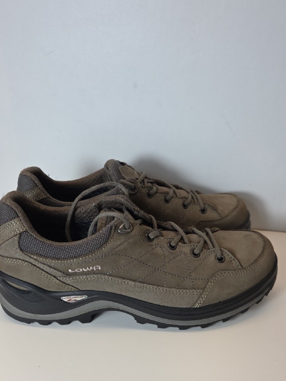 Lowa Womens Olive/Taupe Low-Cut Hiking Shoes Size 8.5 - Picture 4 of 7